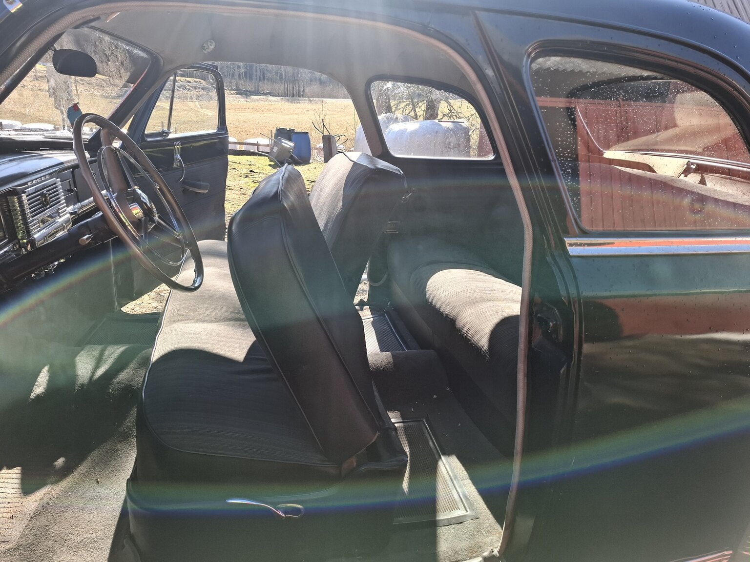 Interiörbild 1949 Dodge Coronet Club Coupé
