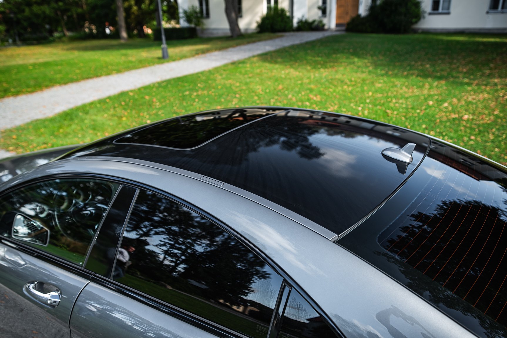 Exterior image of 2011 Mercedes-Benz CLS 500