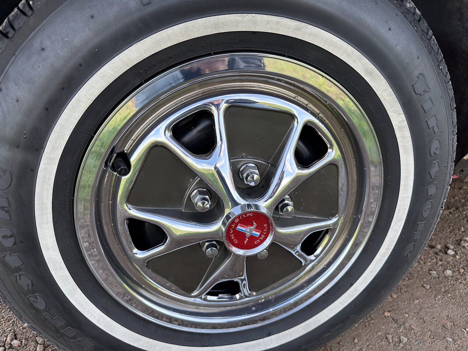 Exterior image of 1968 Ford Mustang Hardtop 3.3