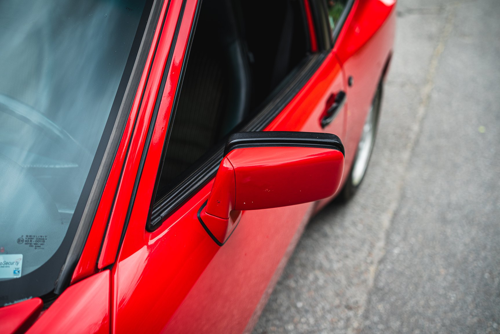 Exterior image of 1988 Porsche 944