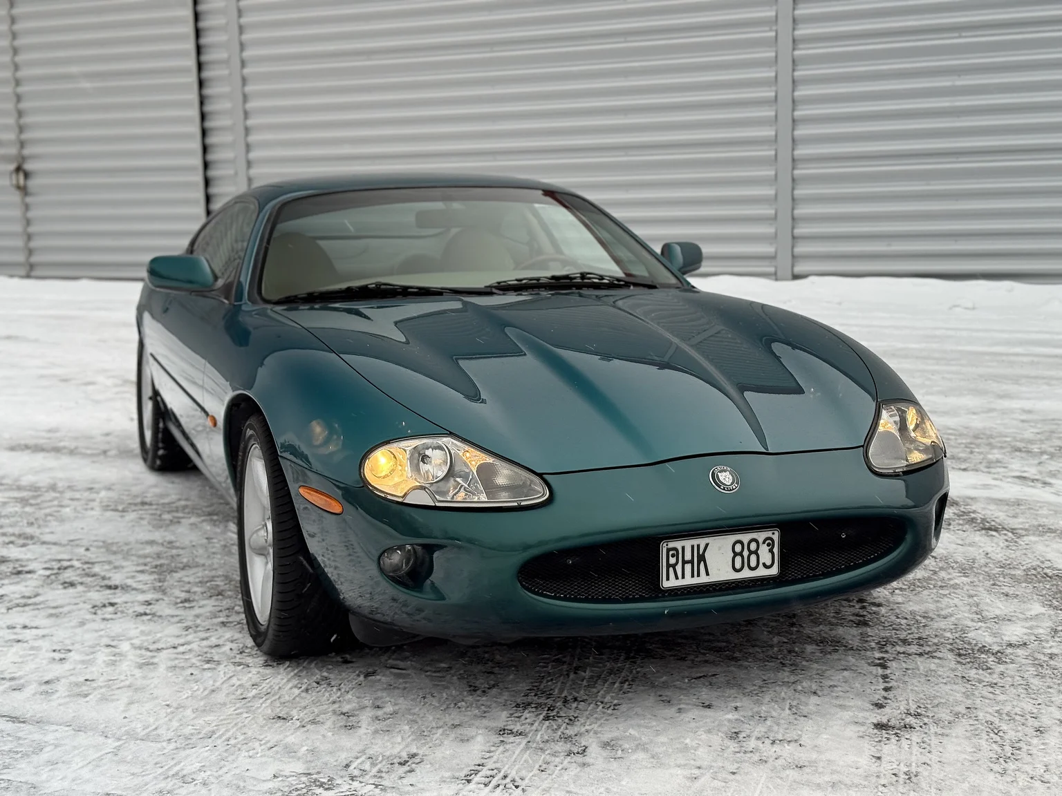 Exterior image of 1997 Jaguar XK8 (6)