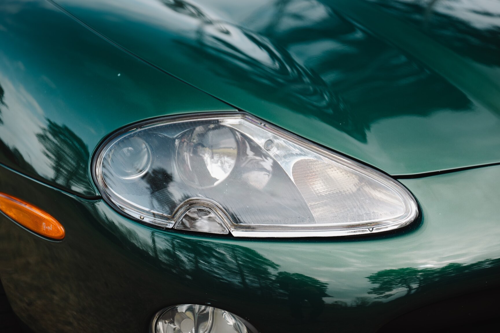 Exterior image of 2003 Jaguar XK8 Cabriolet
