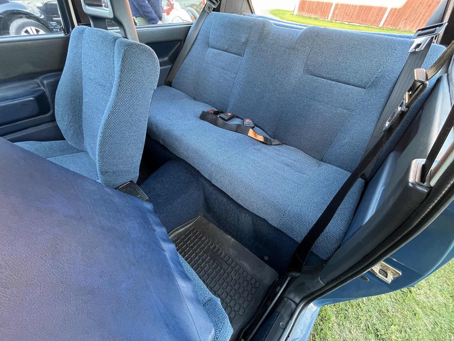 Interior image of 1983 Volvo 340 (14)