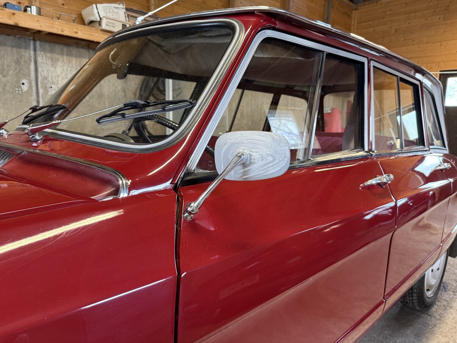 Exterior image of 1967 Citroën Ami 6 Weekend