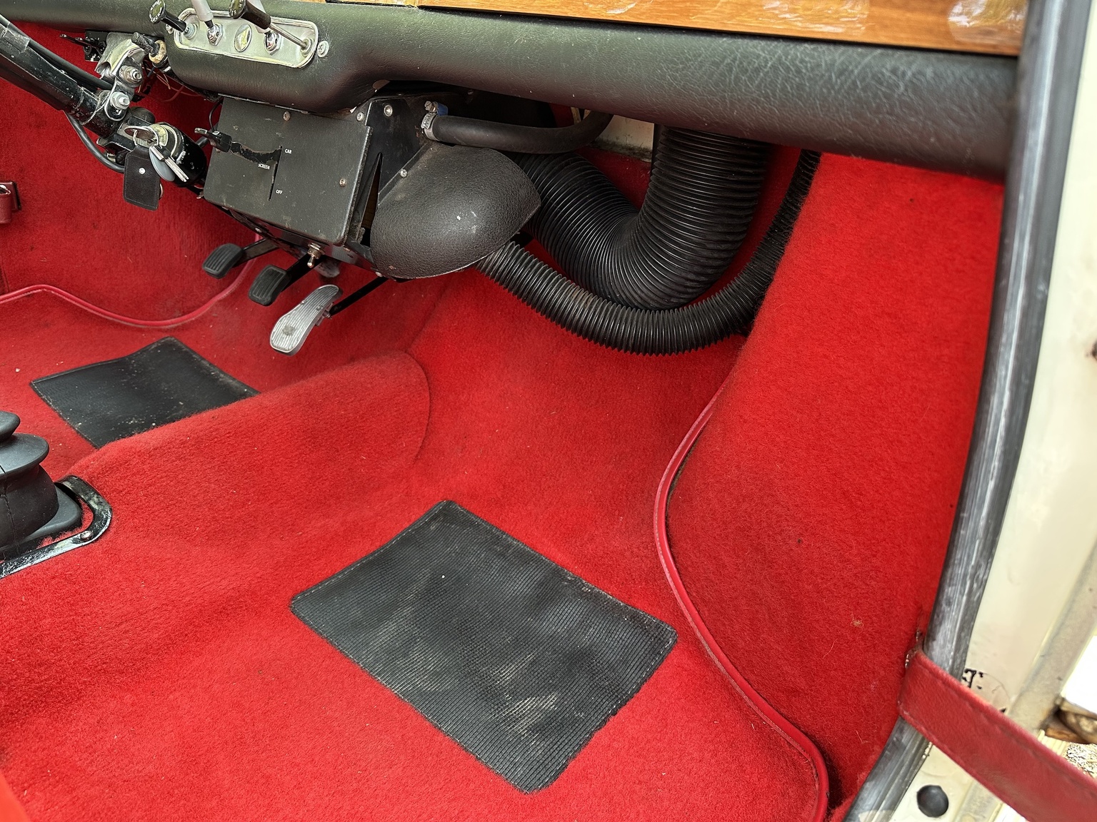 Interiörbild 1966 BMC Cooper (25)