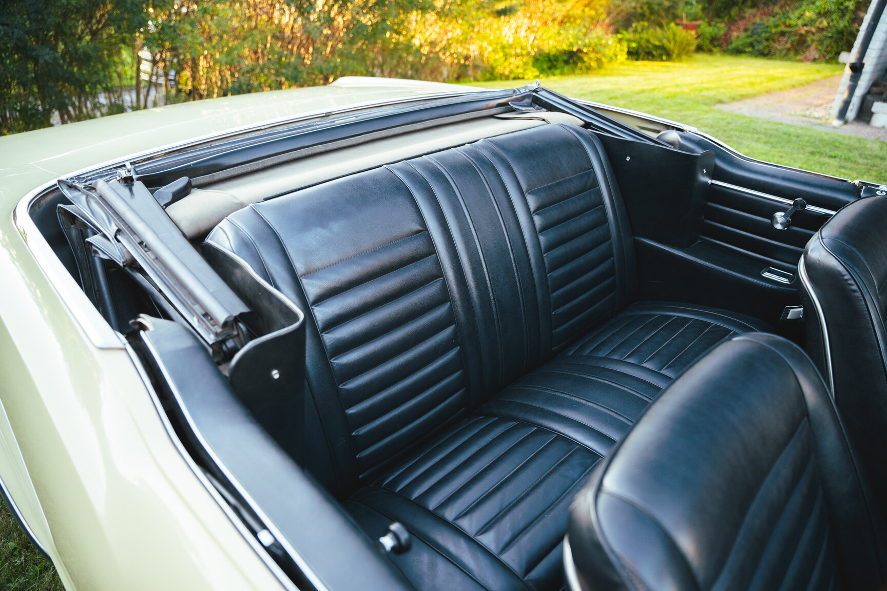 Interiörbild 1967 Oldsmobile Cutlass Supreme Cabriolet