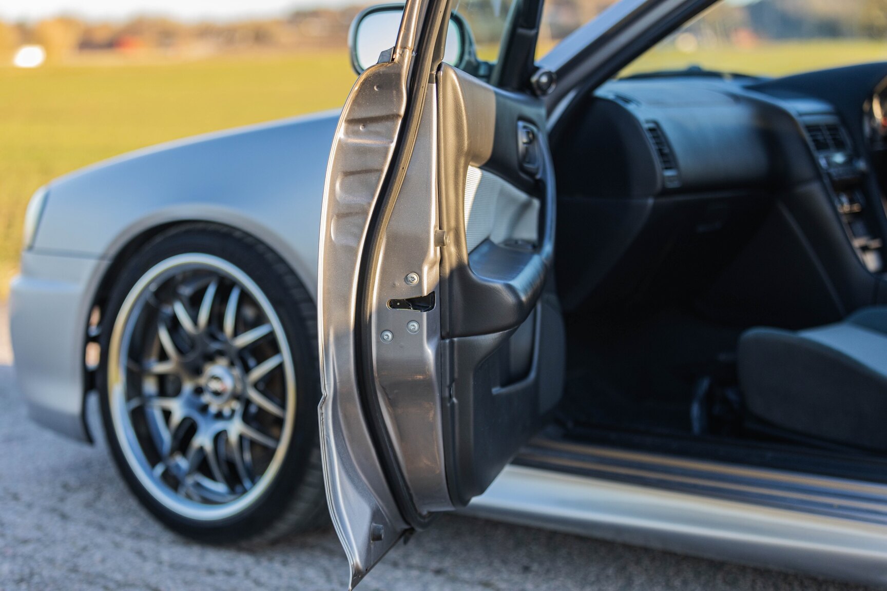 Interior image of 2000 Nissan Skyline R34 GT 2.5