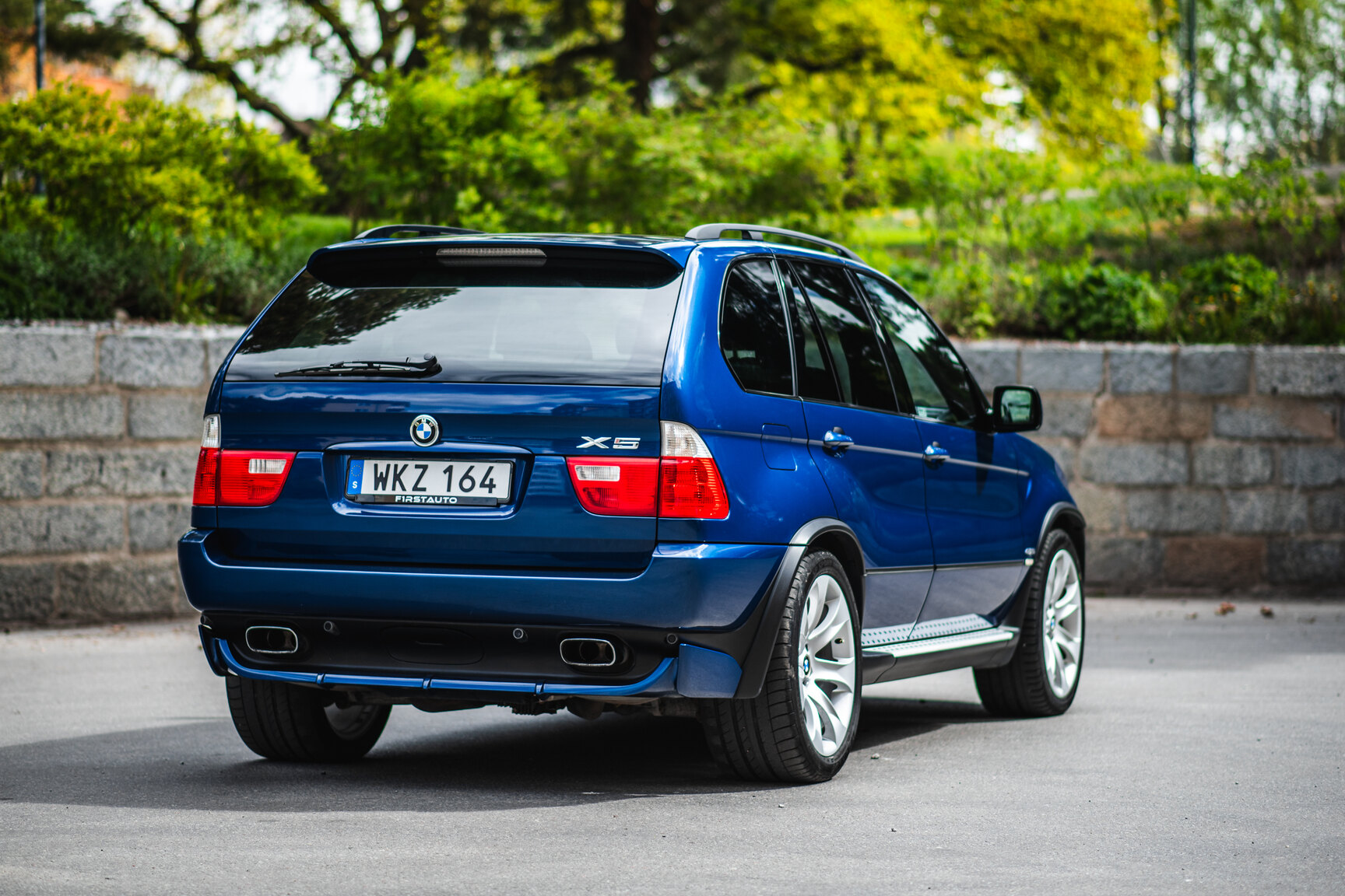 Exterior image of 2005 BMW X5 4.8iS E53 LCI
