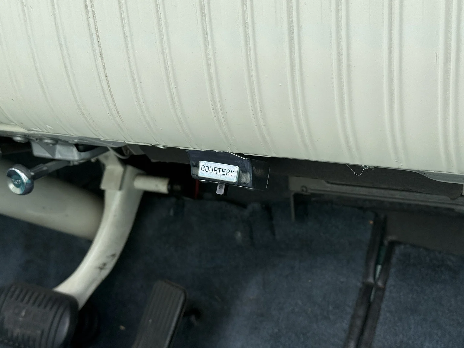 Innenraumfoto von 1955 Oldsmobile Super 88 (41)