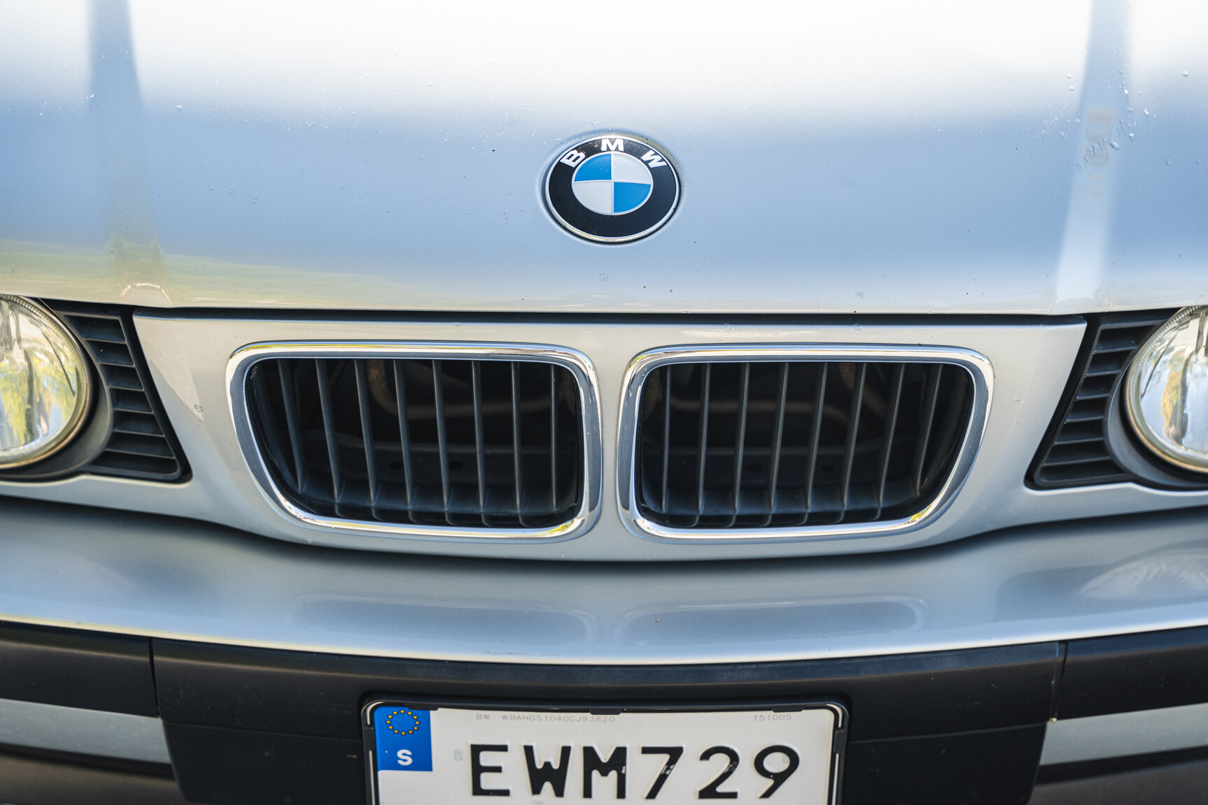 Exteriörbild på 1994 BMW 520i E34