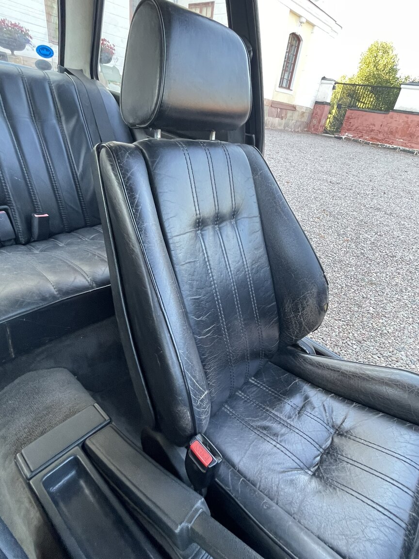 Innenraumfoto von 1987 BMW 320i