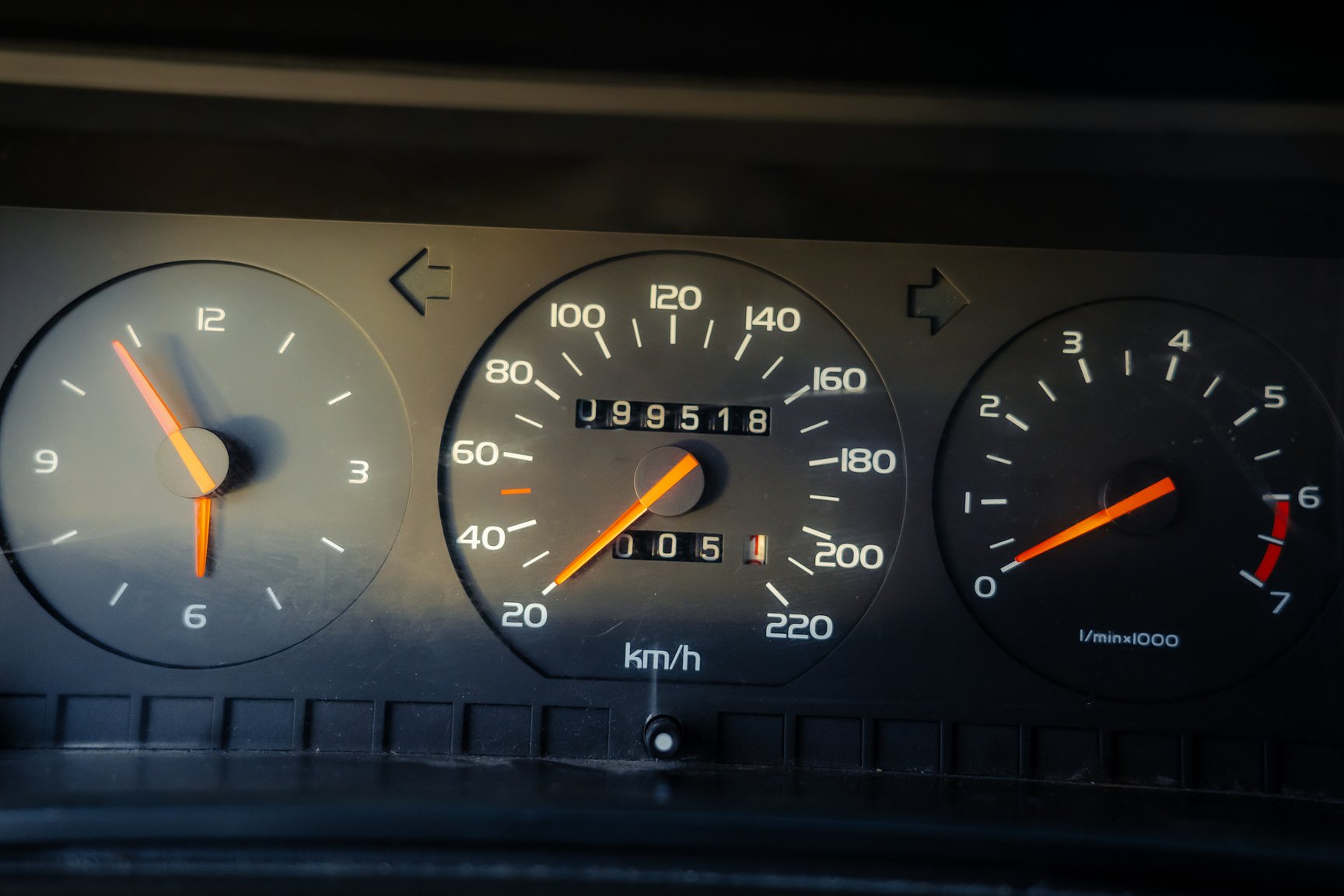 Interiörbild 1990 Volvo 740 GL