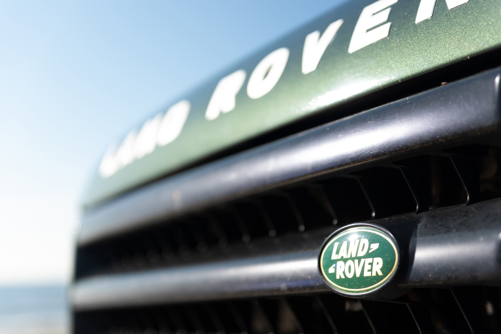 Exterior image of 1999 Land Rover Discovery 4.0 V8