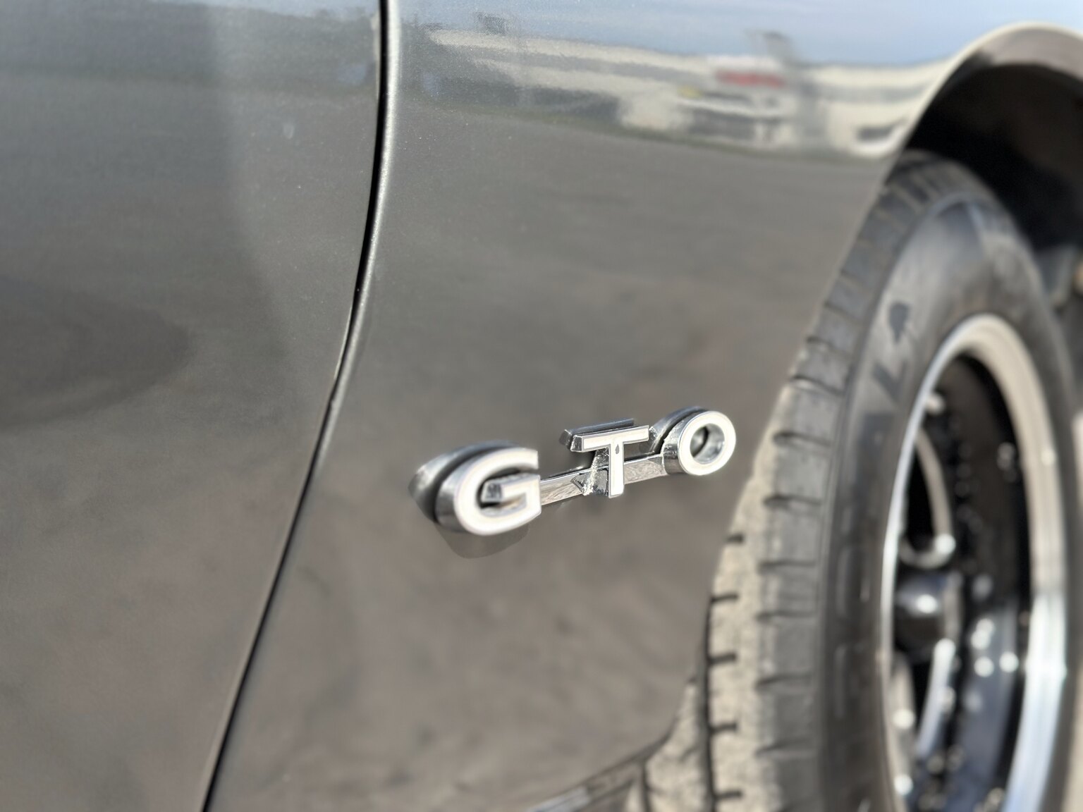 Exteriörbild på 1969 Pontiac GTO 406cid 
