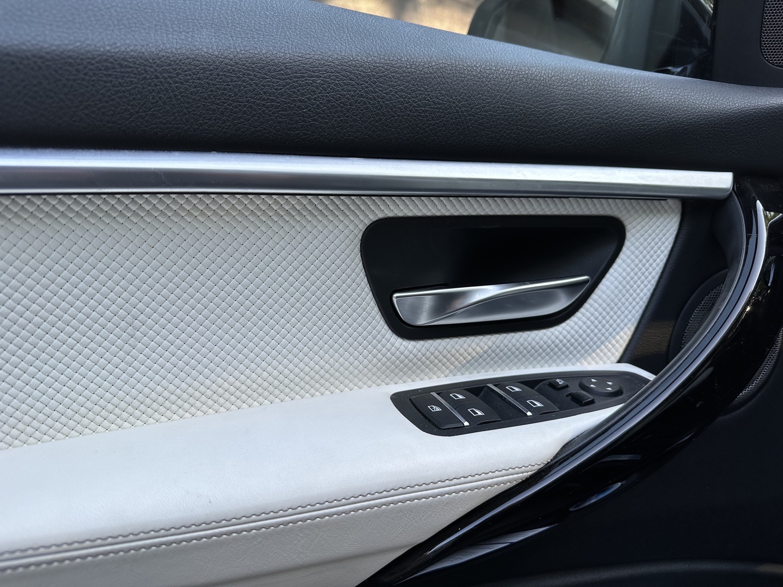 Interior image of 2017 Alpina D3 Bi-Turbo Allrad