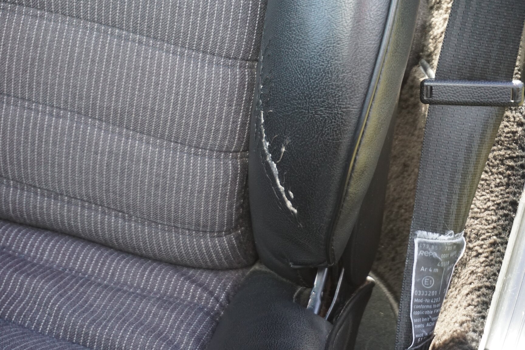 Interior image of 1985 Porsche 944 "NO RESERVE AUCTION"