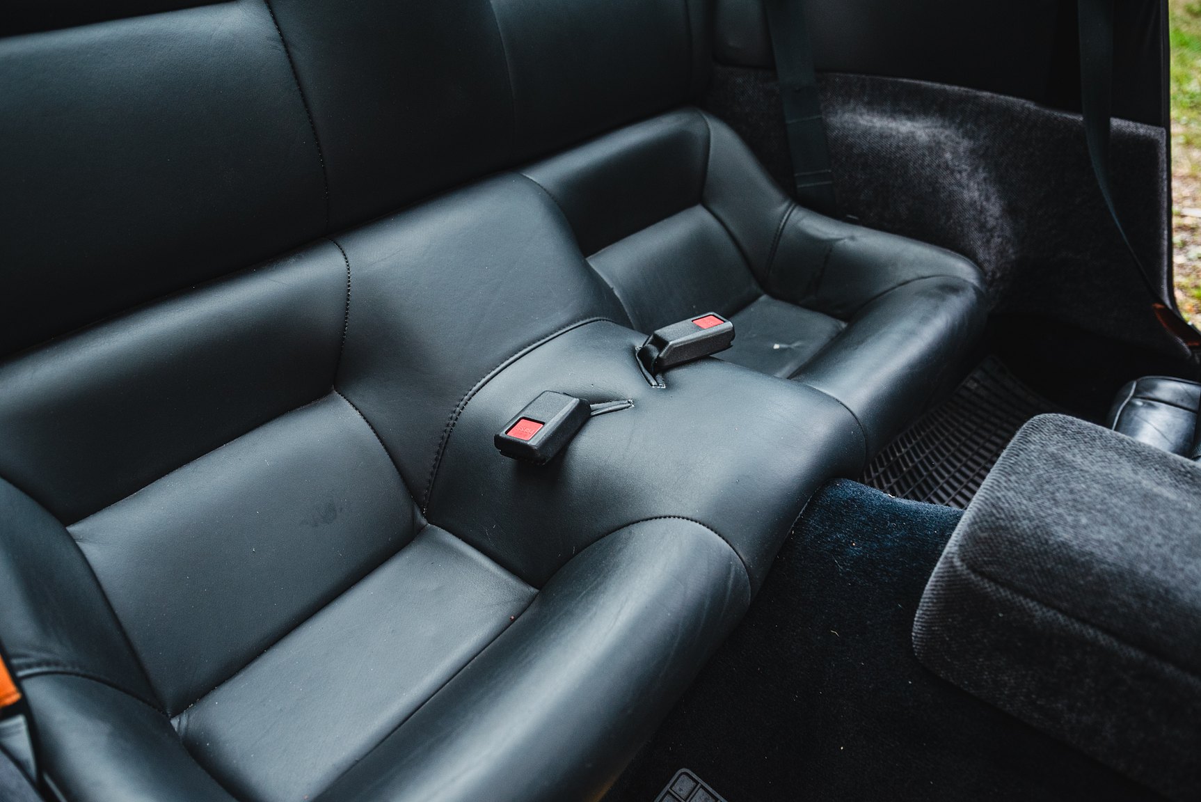 Interior image of 1991 Nissan 300ZX Twin Turbo V6 Z32