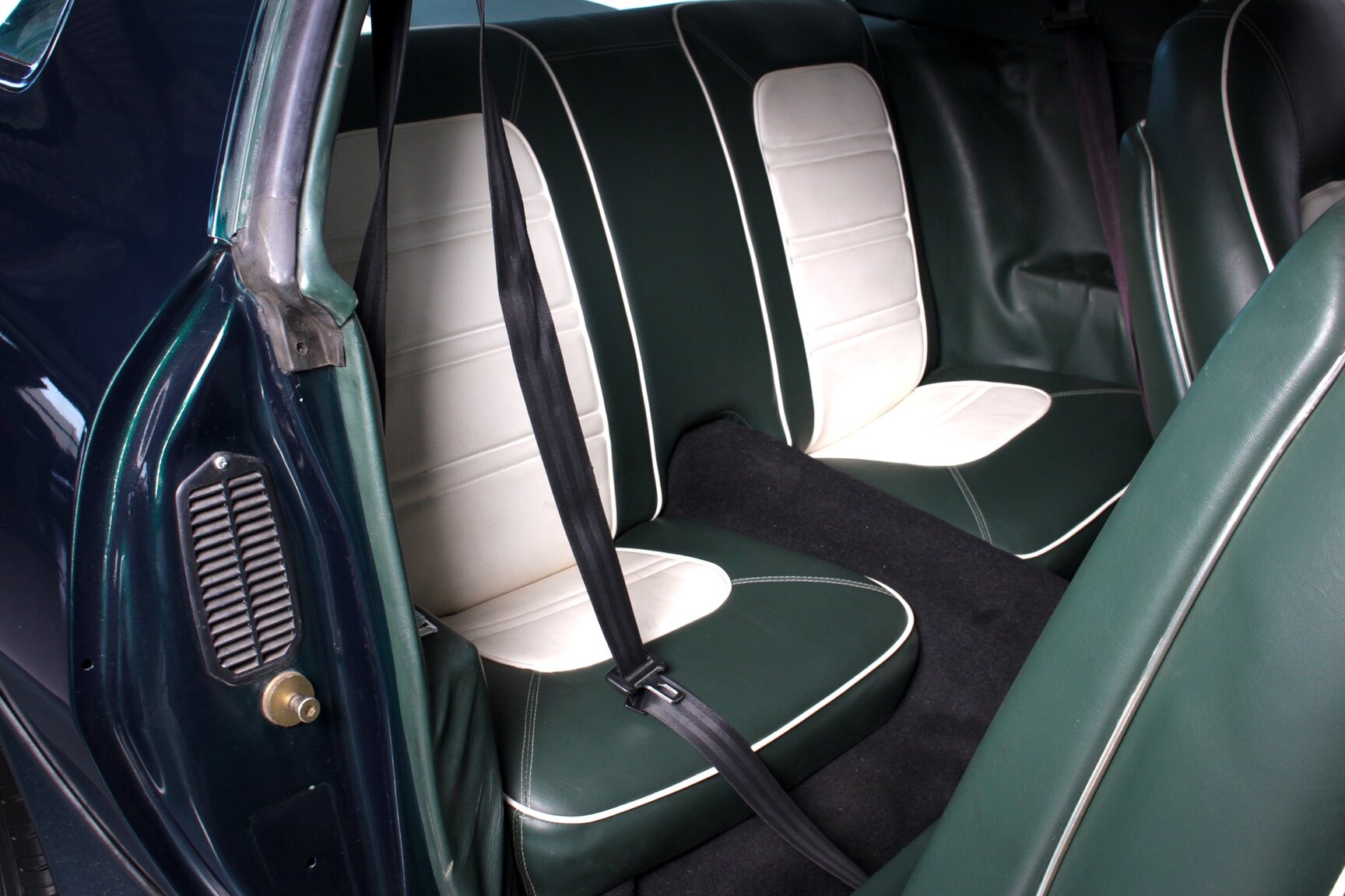 Interior image of 1975 Pontiac Firebird Formula