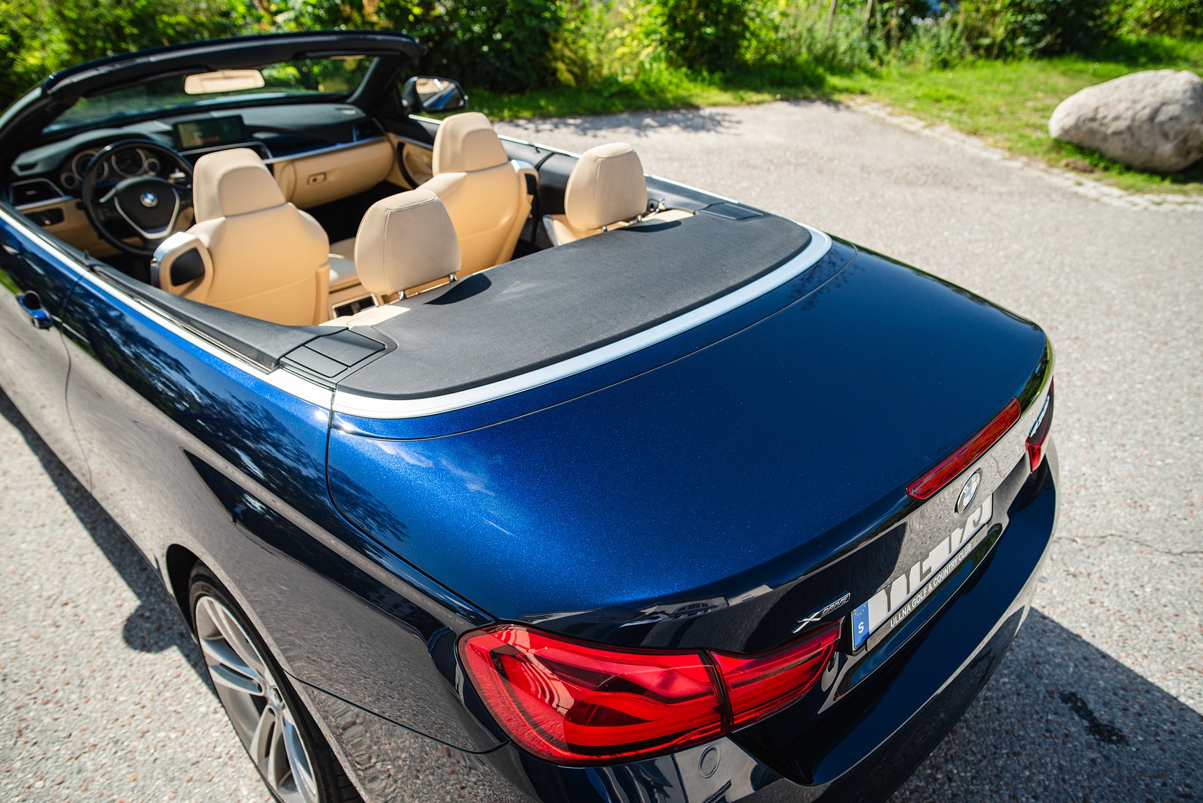Exterior image of 2018 BMW 430i xDrive Convertible