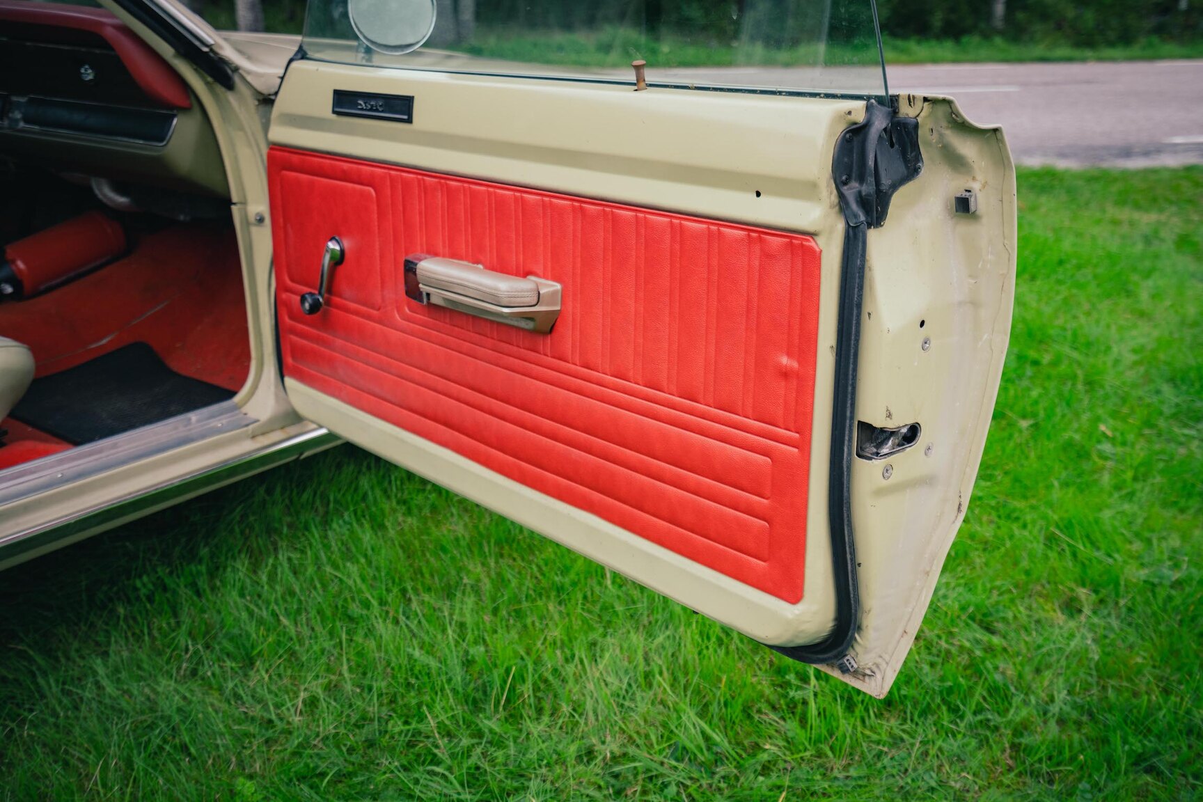 Interiörbild 1972 Plymouth Duster 360 (21)