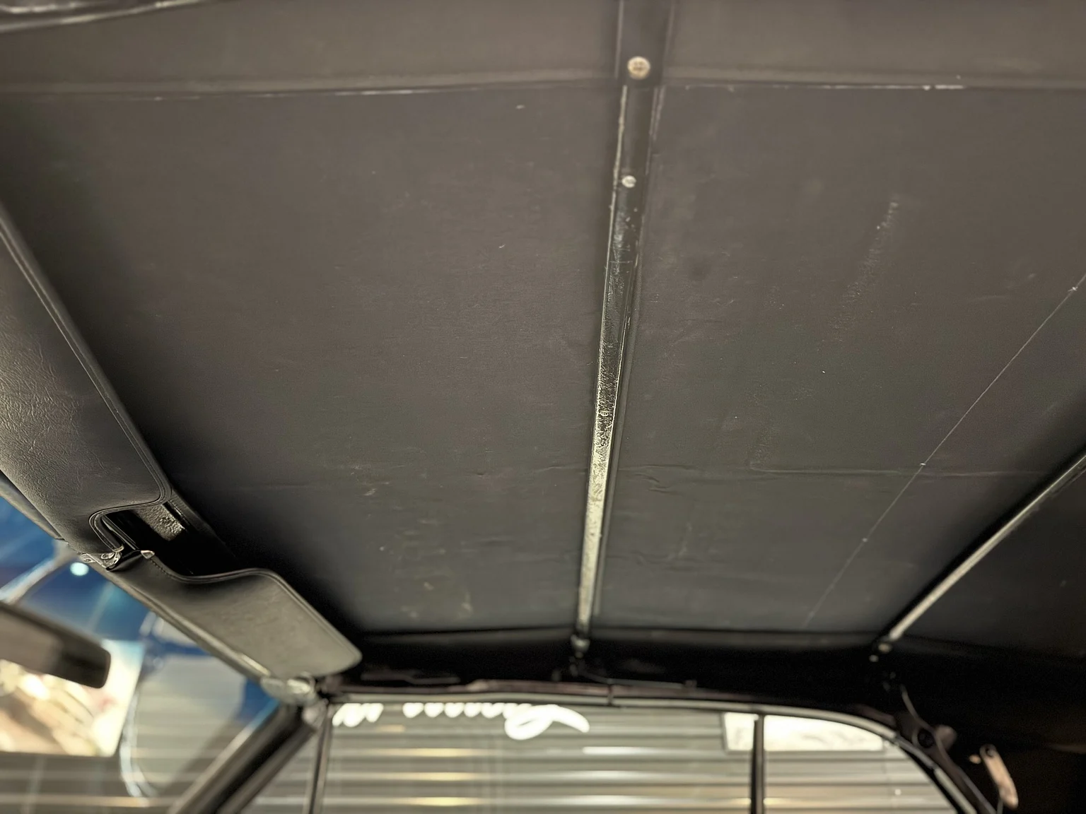 Innenraumfoto von 1964 Oldsmobile Cutlass Convertible (8)