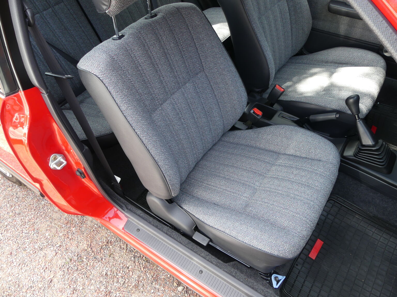 Interior image of 1991 Toyota Corolla 1300 XLI
