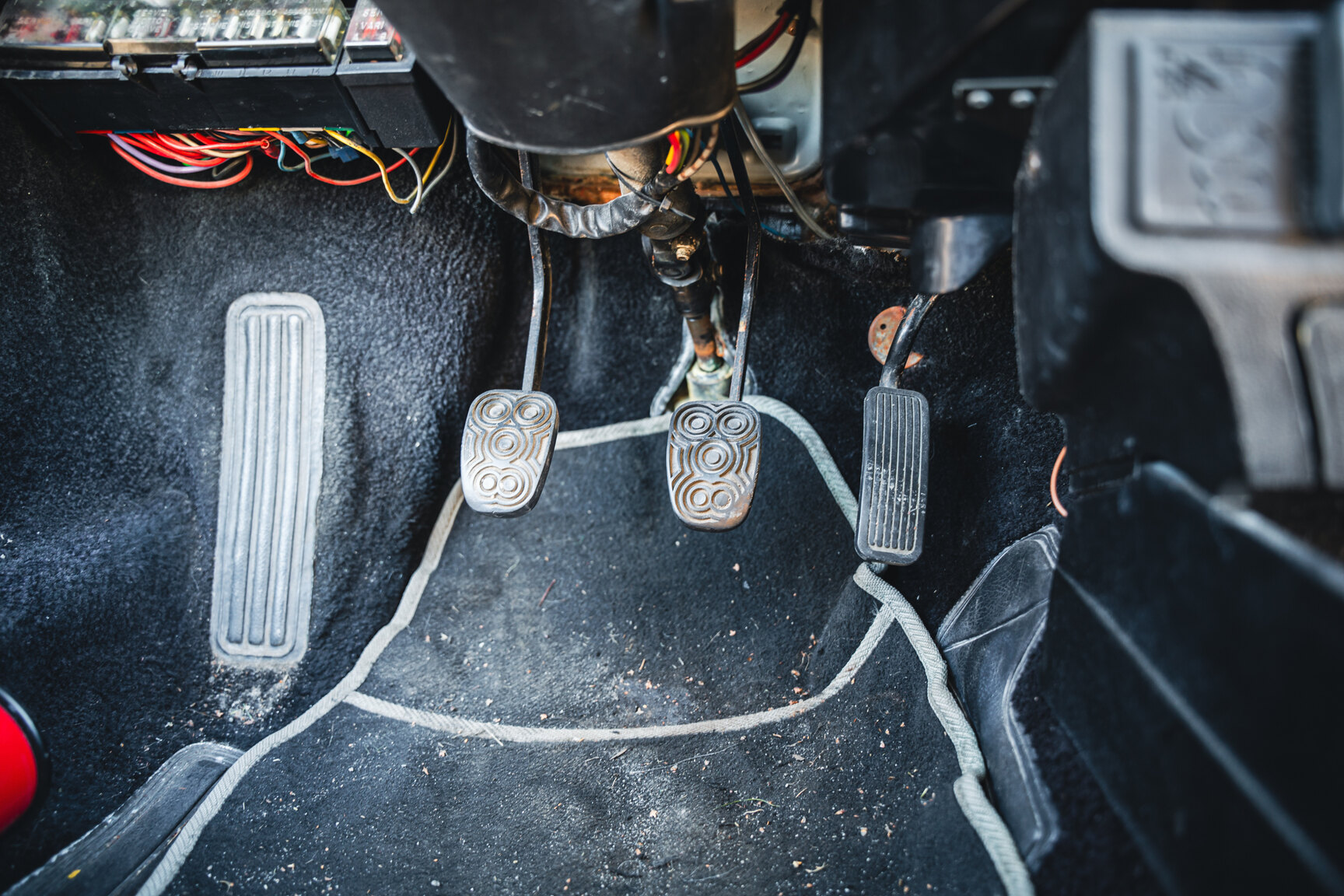 Interior image of 1985 Alfa Romeo GTV 6 2.5 (29)