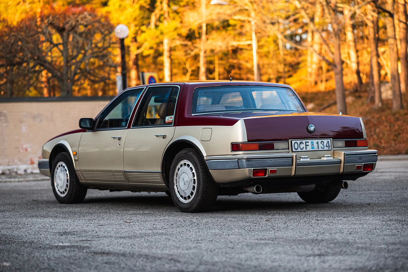Exterior image of 1989 Cadillac Seville (3)