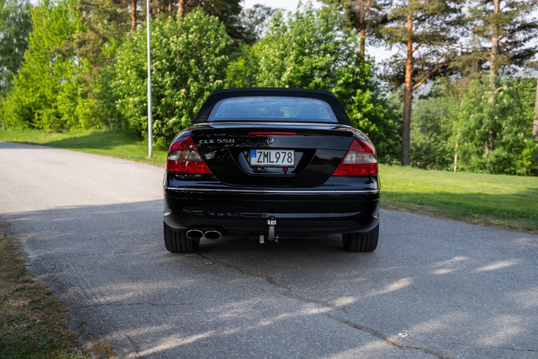 Exterior image of 2009 Mercedes-Benz CLK 550