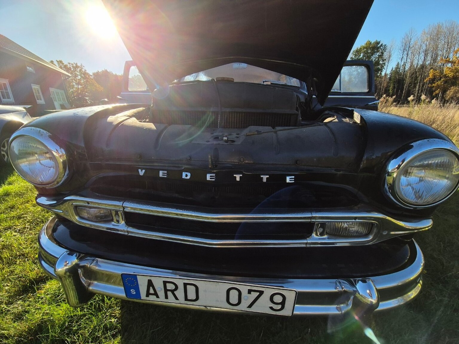 Exterior image of 1954 Ford Vedette 3.9 V8