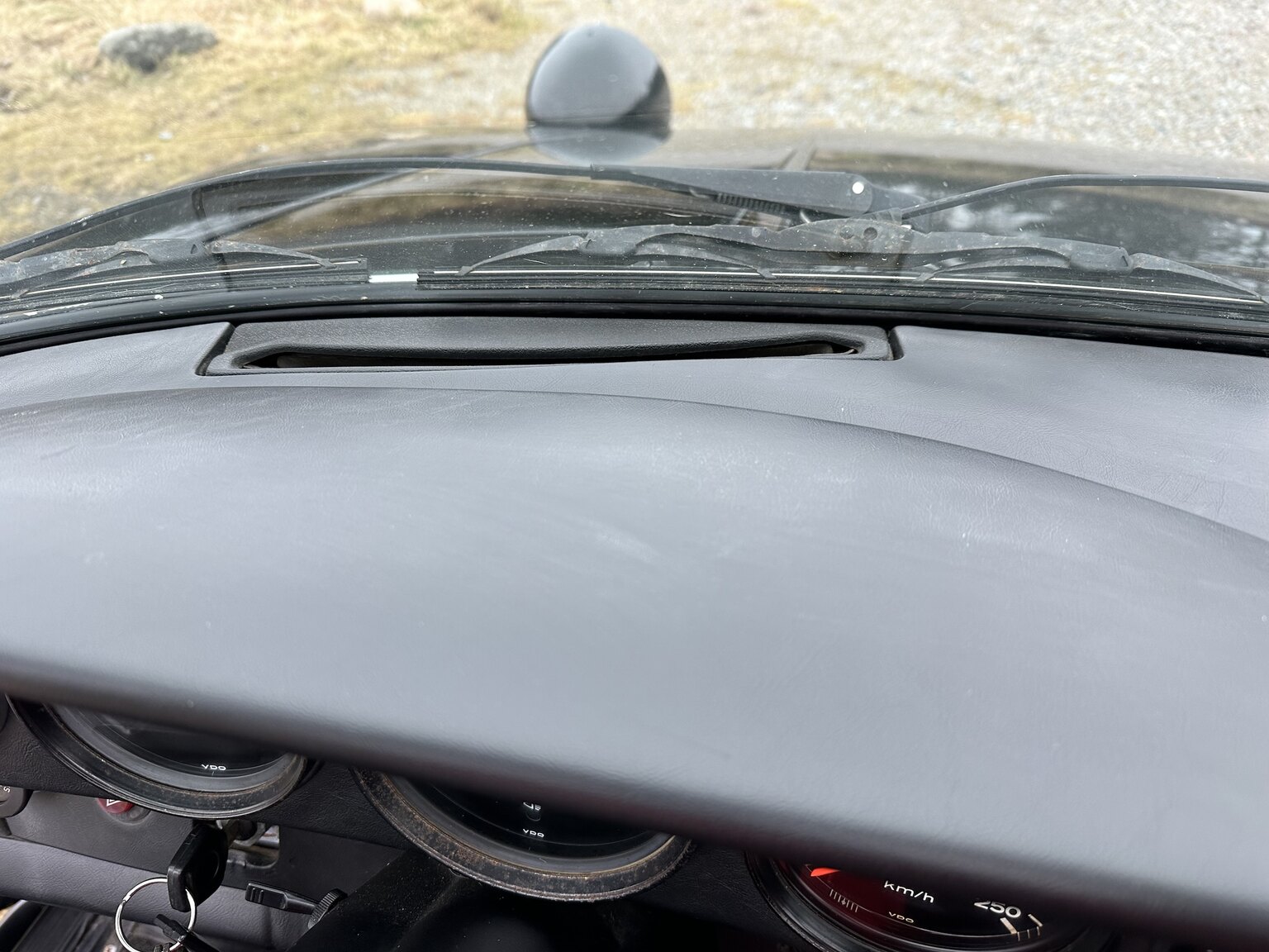 Interior image of 1972 Porsche 911 T (14)