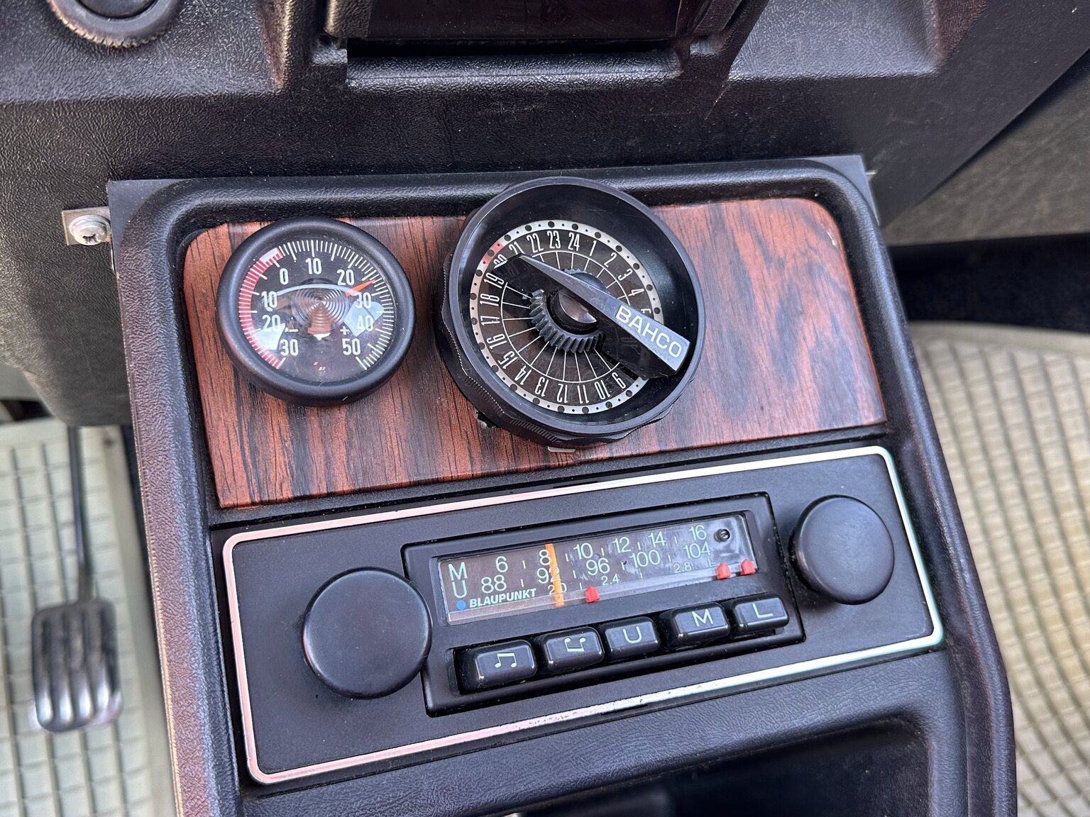 Interiörbild 1974 Volkswagen Passat Two Door
