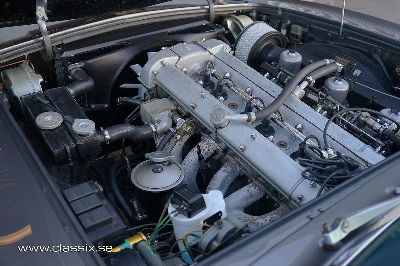 Bild von 1972 Aston Martin DBS (5)
