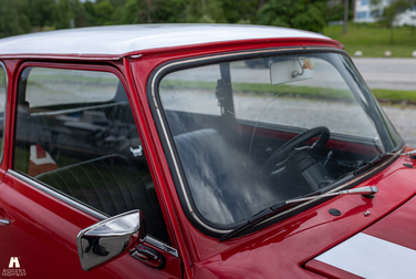 Exterior image of 1970 Austin Mini 1000