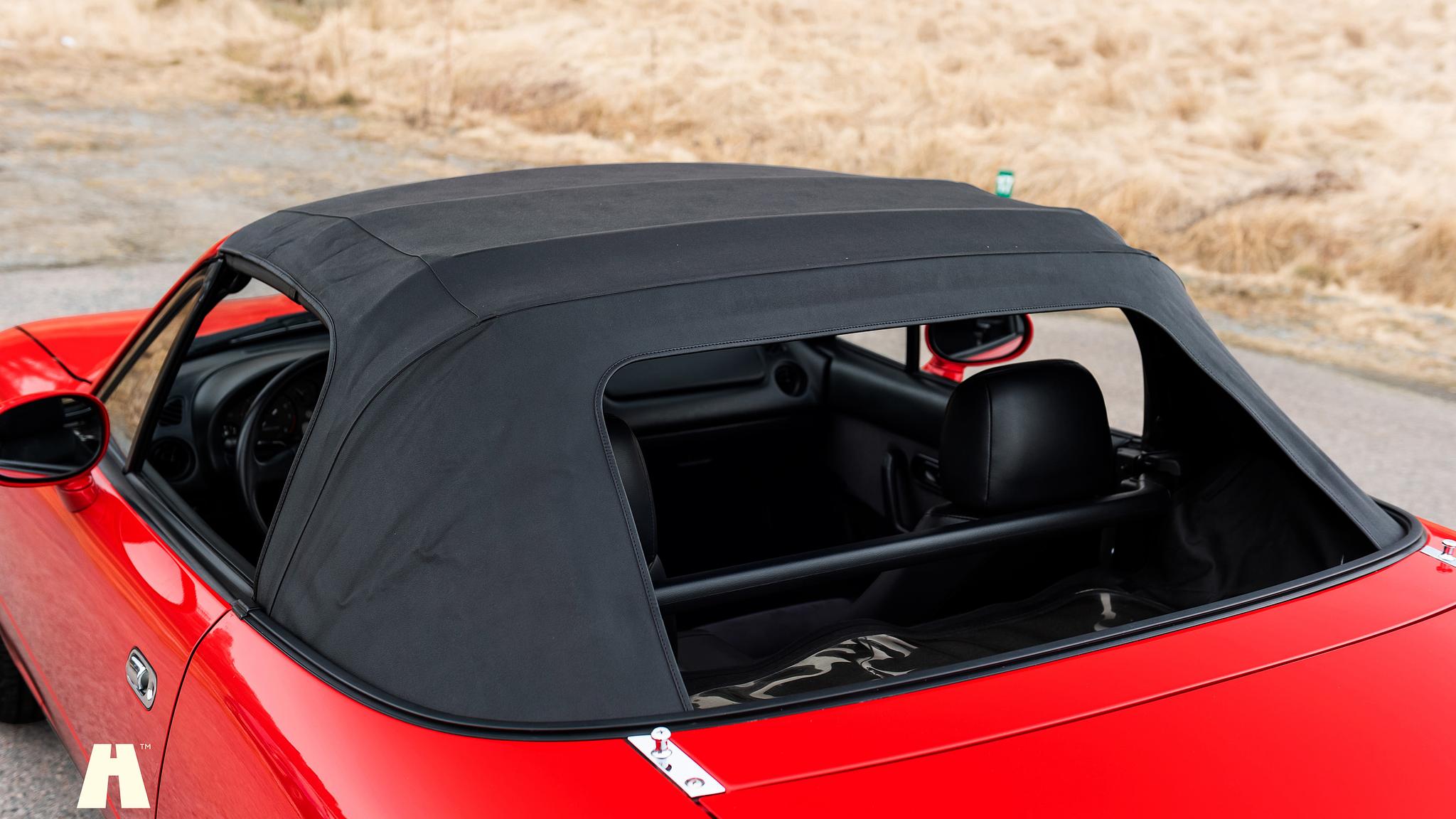 Exteriörbild på 1997 Mazda MX-5 (18)