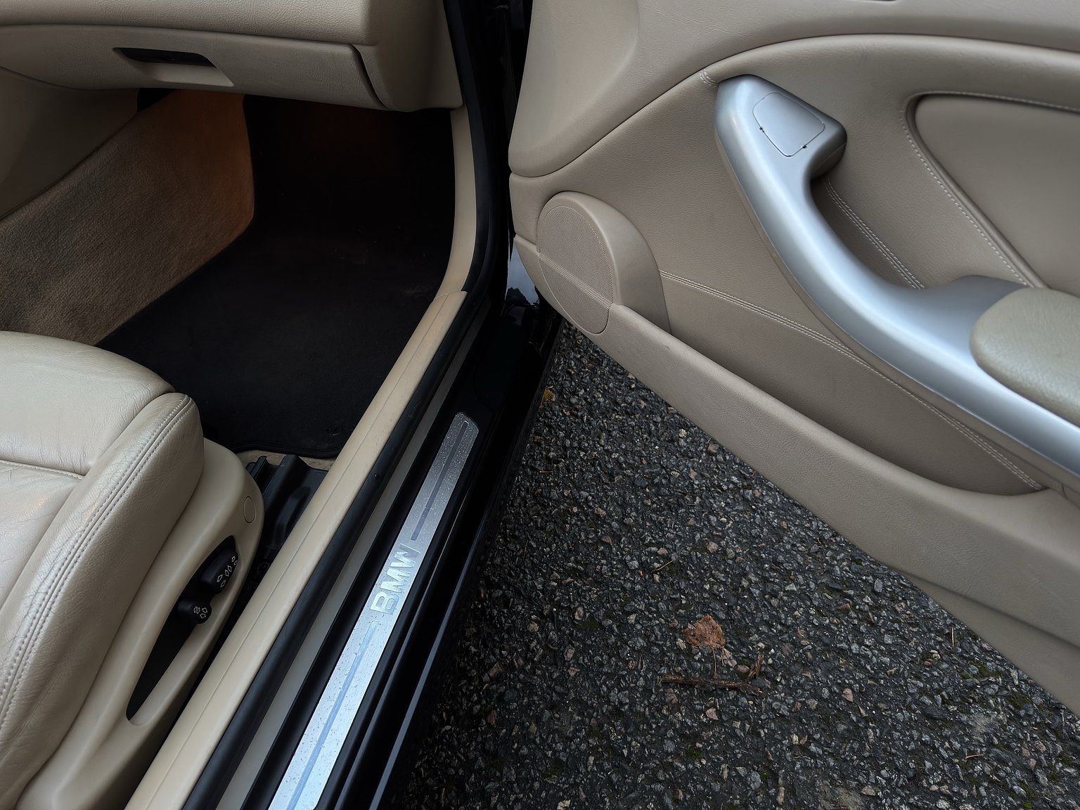 Innenraumfoto von 2001 BMW 325IA CAB