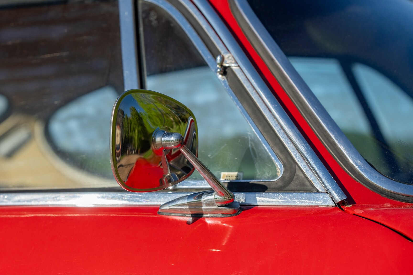 Exterior image of 1961 Volvo P1800