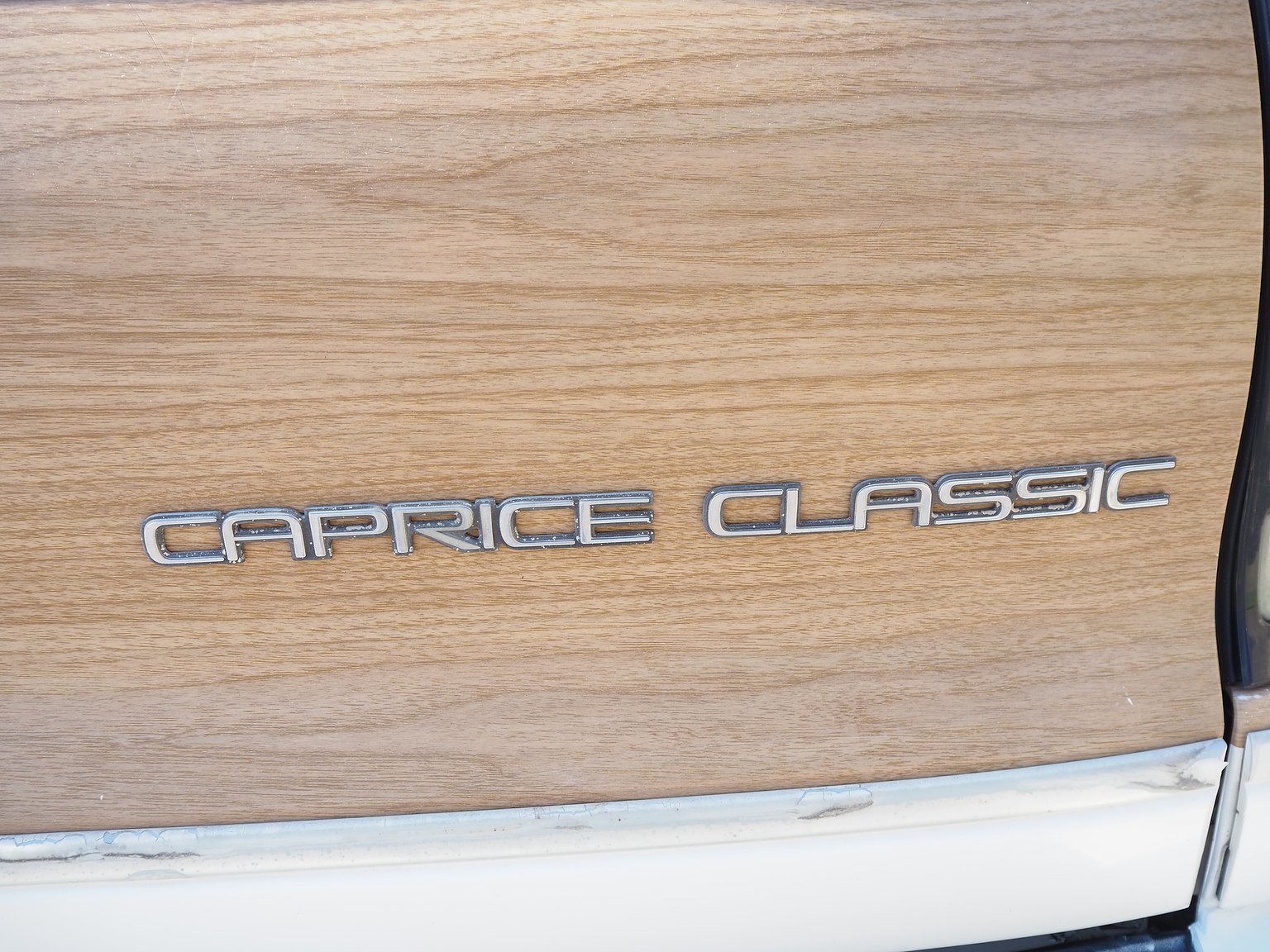 Exterior image of 1993 Chevrolet Caprice Classic Wagon 5.7 V8 