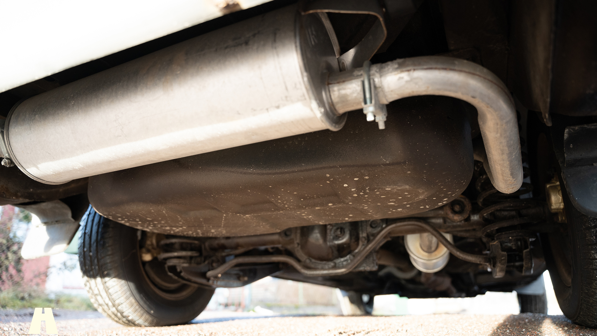 Image of 1988 Volvo 240 GL mechanics