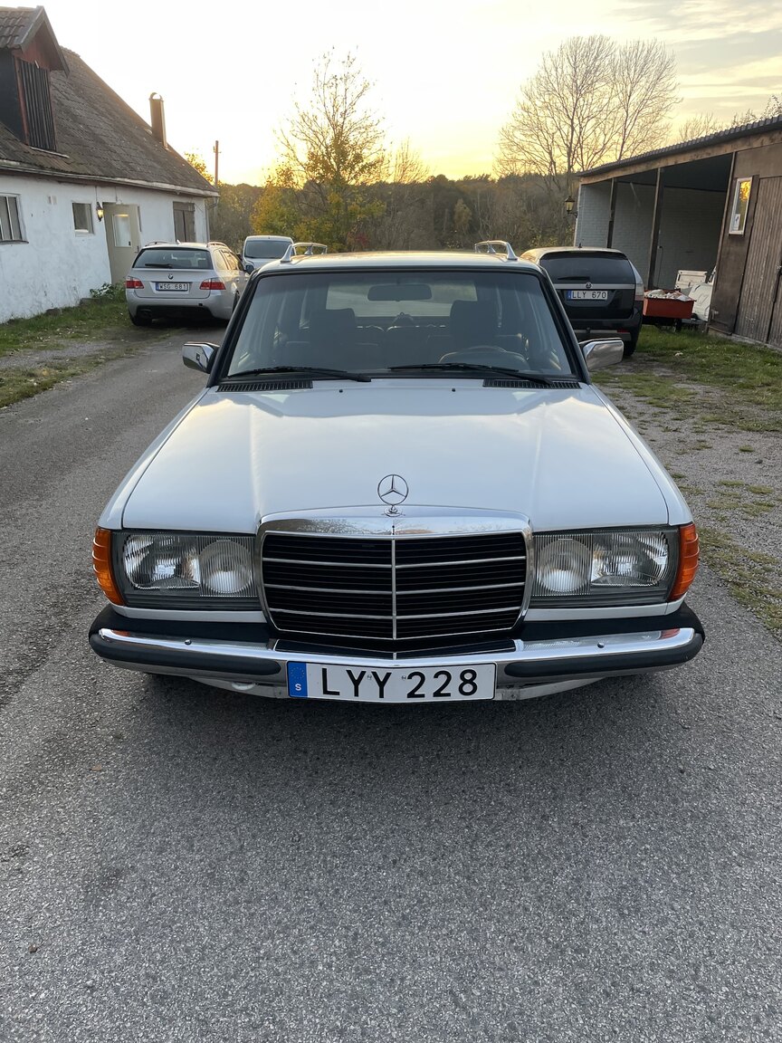 Aussenfoto 1983 Mercedes-Benz 300 TDT