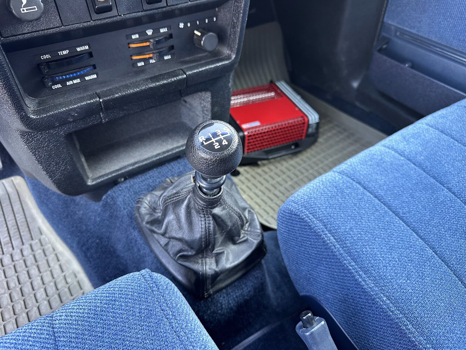 Interior image of 1991 Volvo 240 GLT