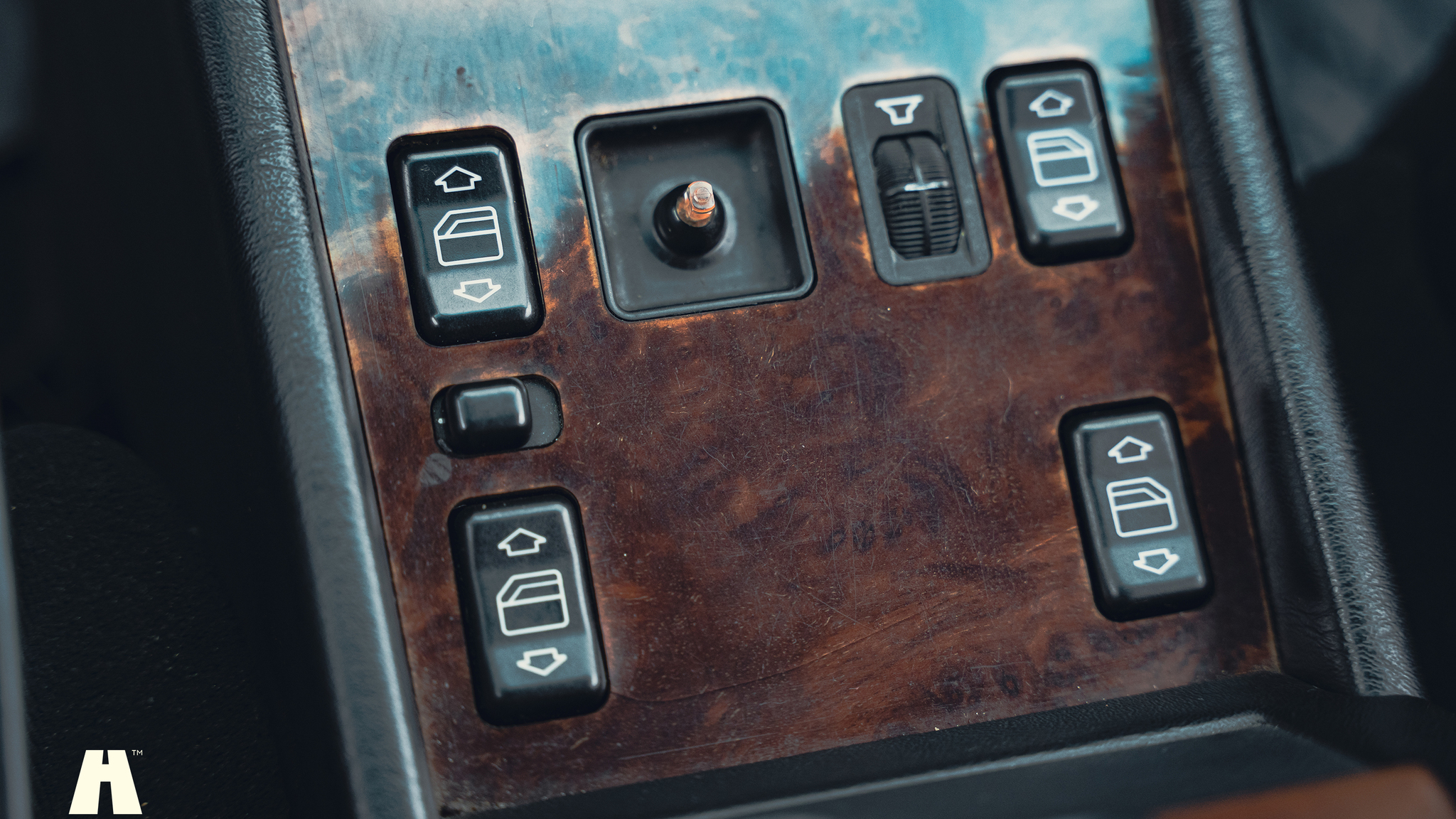 Interiörbild 1990 Mercedes 300 CE-24