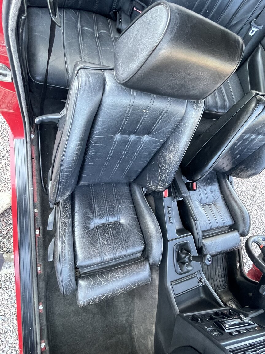 Innenraumfoto von 1987 BMW 320i