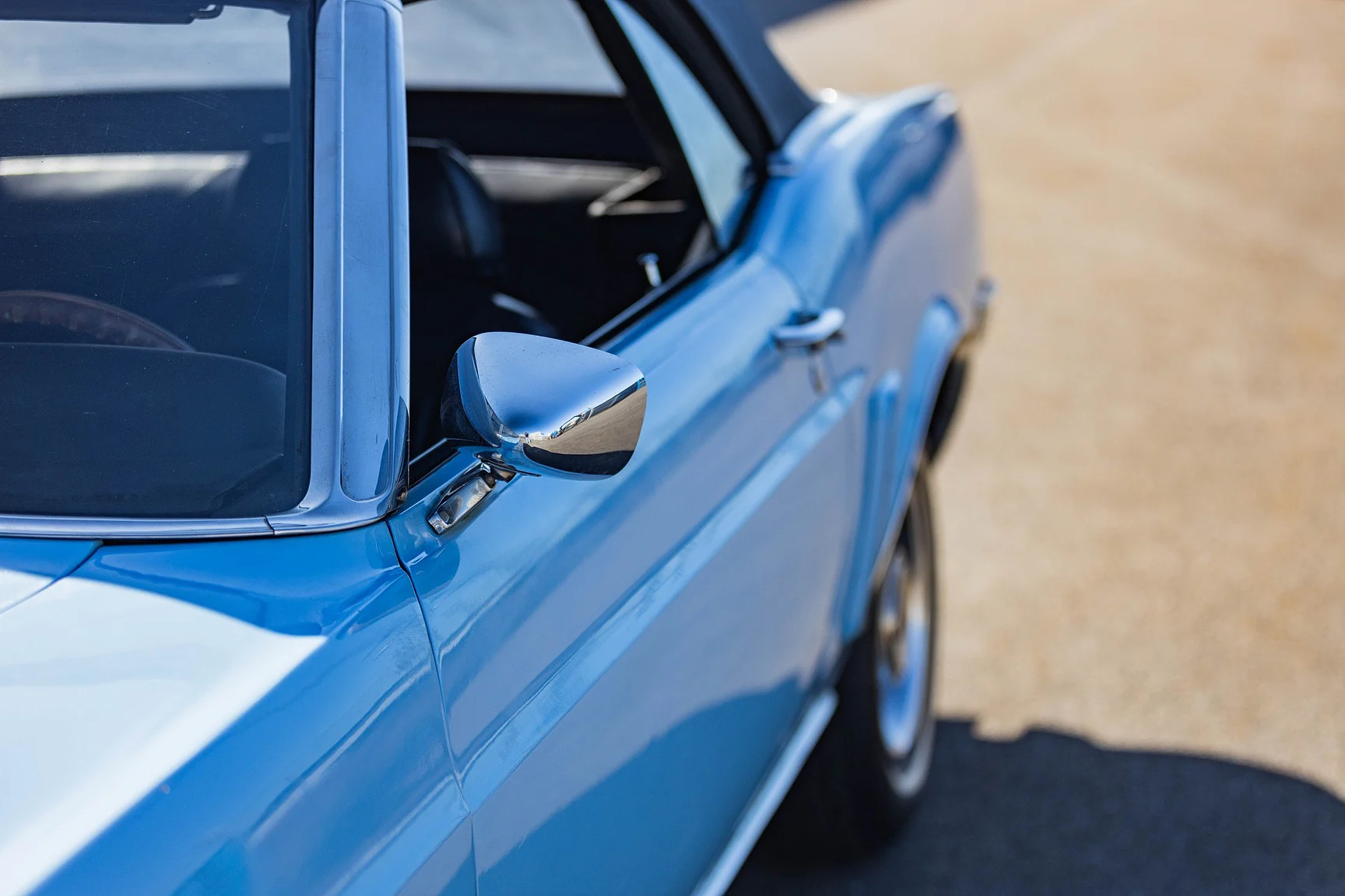 Exterior image of 1969 Ford Mustang GT Cabriolet "M-code" (32)