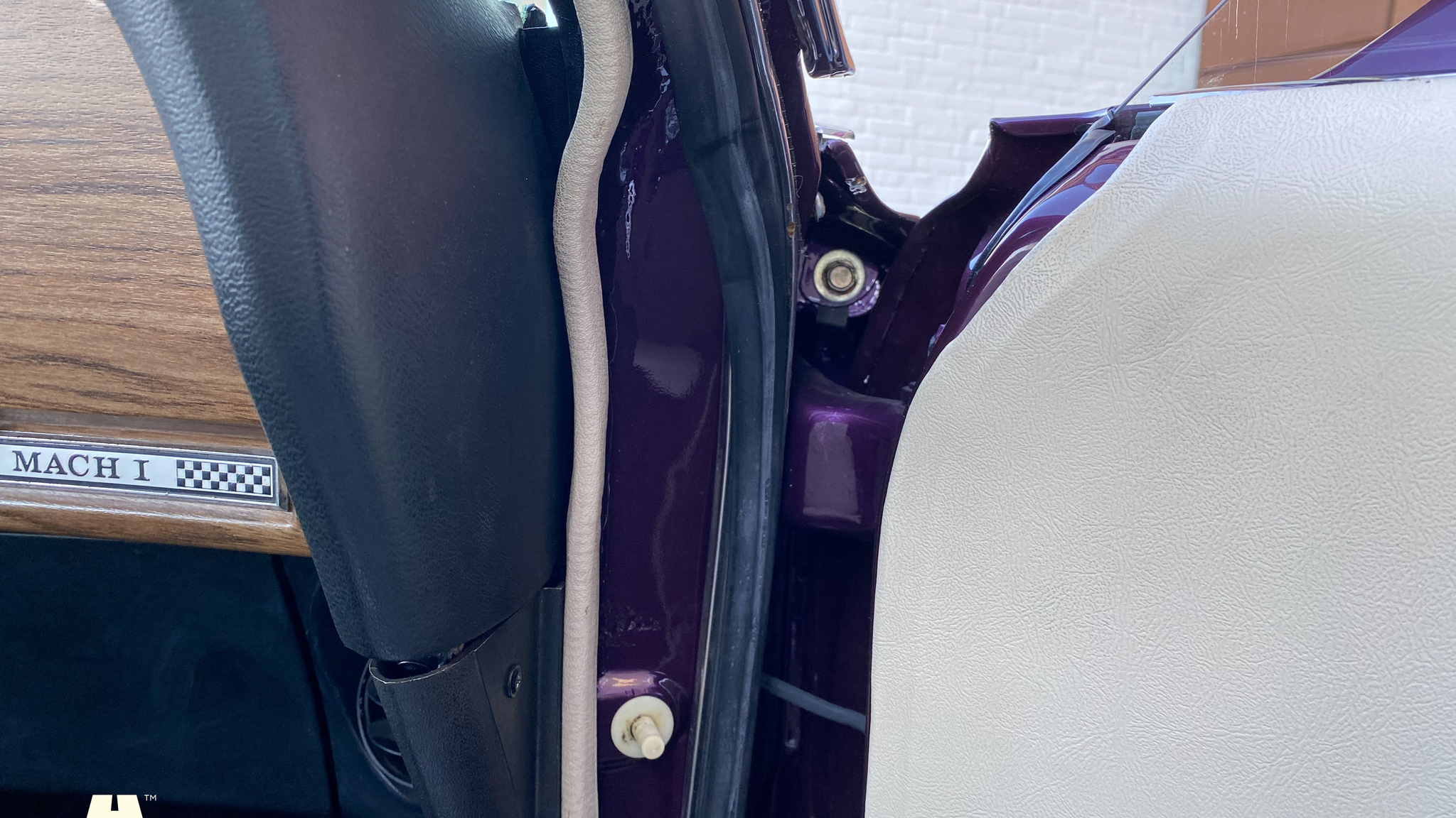 Interior image of 1969 Ford Mustang Mach 1 (15)