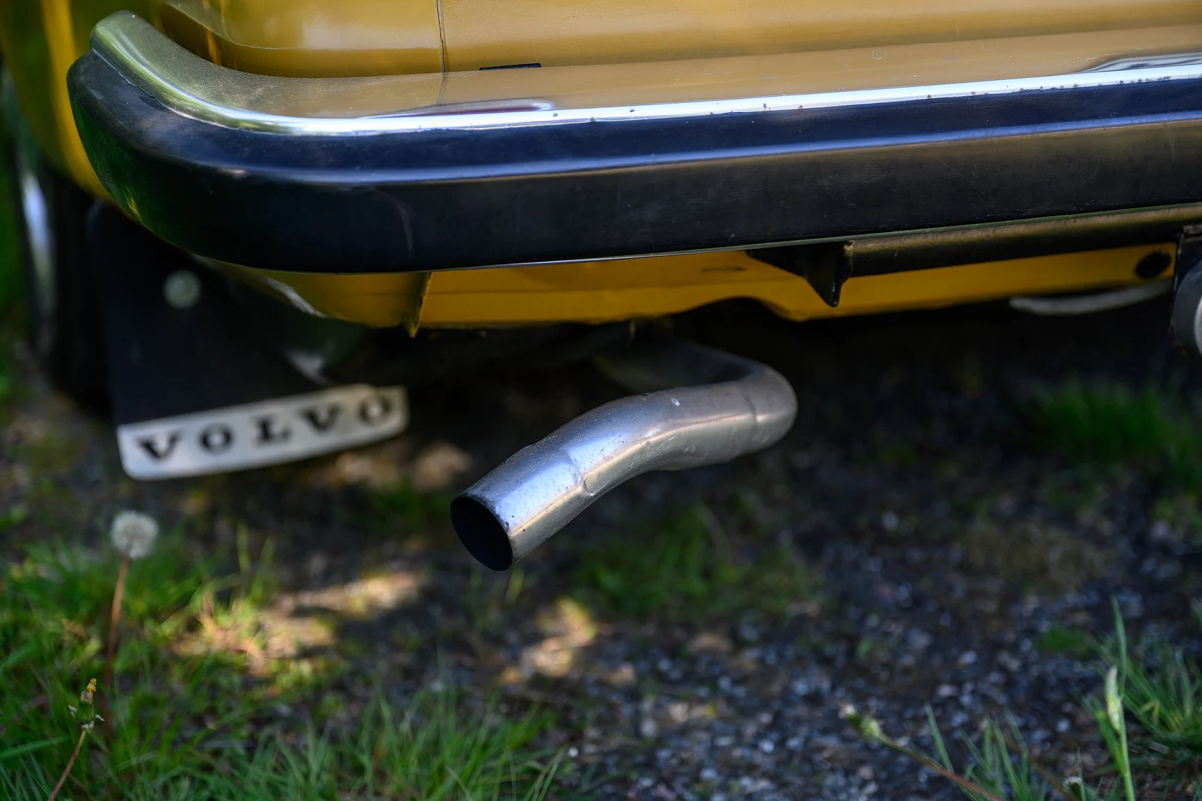 Exterior image of 1971 Volvo 144 2.0 Automatic (50)