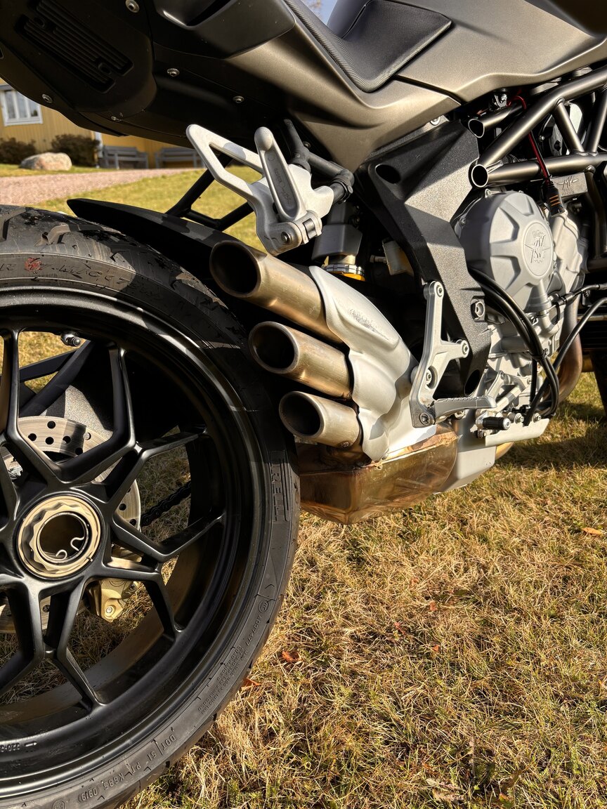 Image of 2014 MV Agusta Brutale 675 mechanics