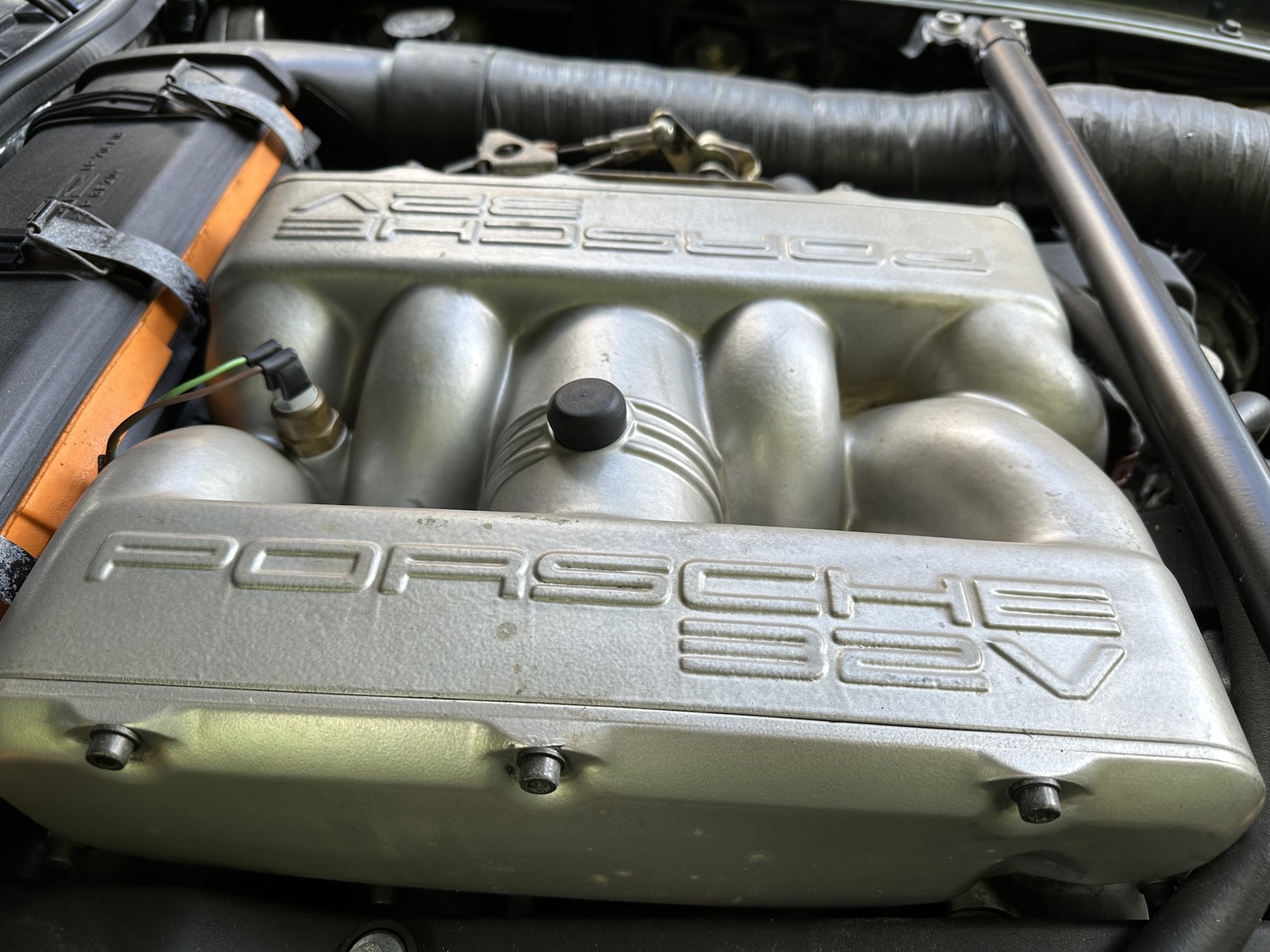 Image of 1994 Porsche 928 GTS mechanics