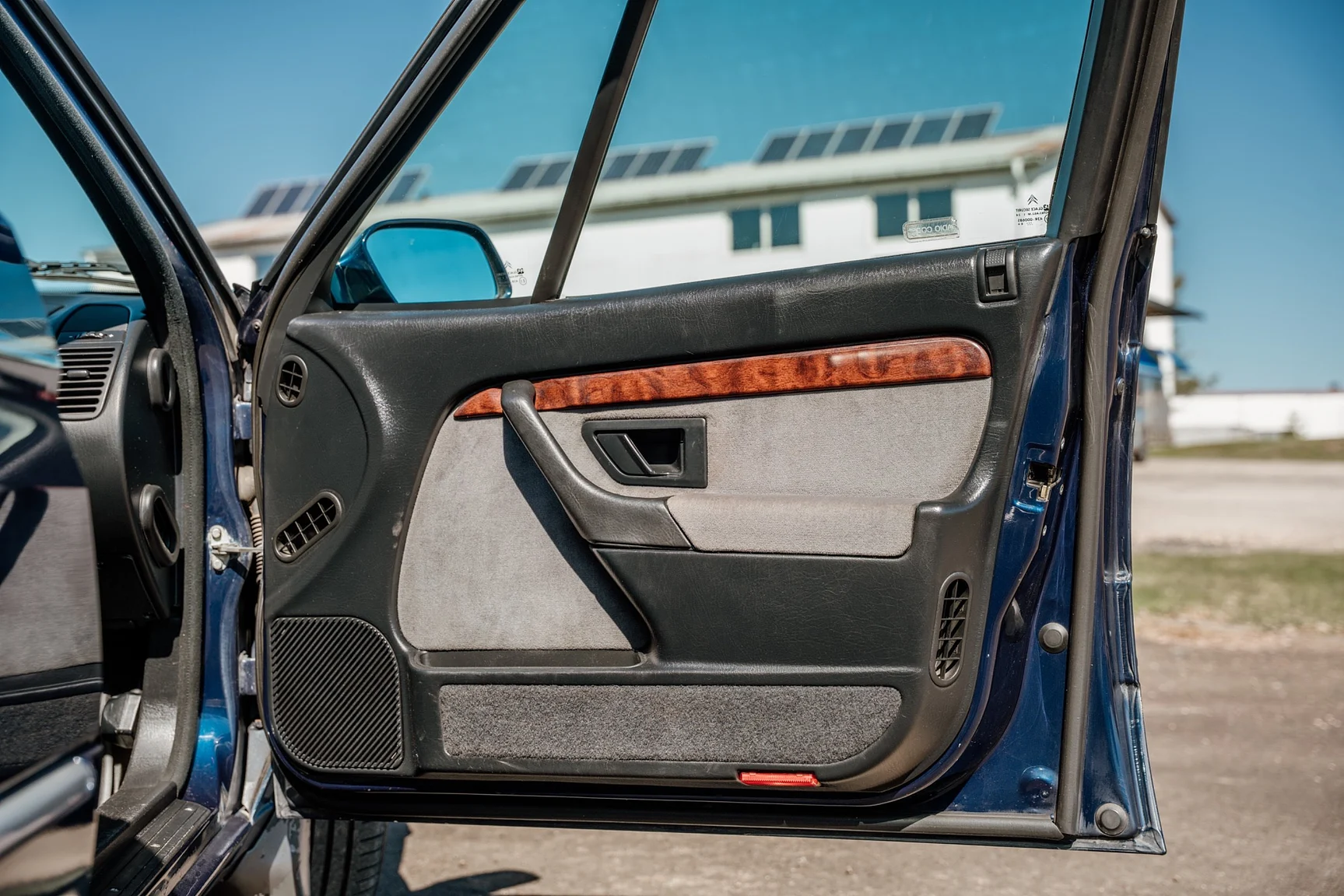 Interior image of 1997 Citroen XM Turbo CT VSX (36)