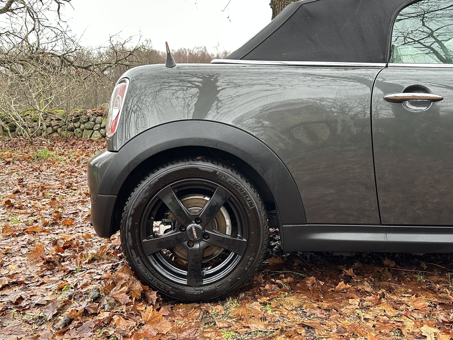 Exterior image of 2012 Mini Cooper SD Roadster (13)